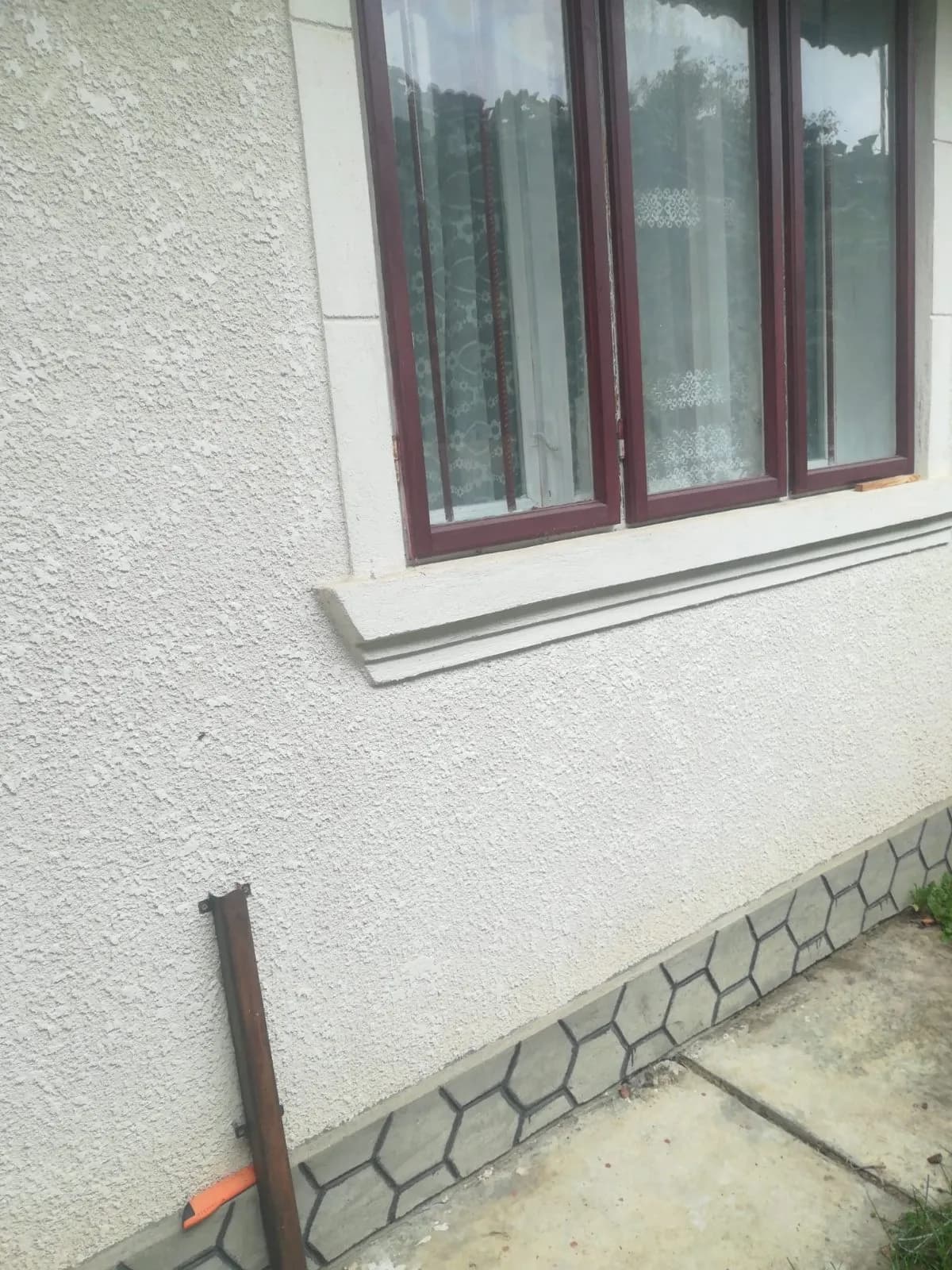 Vand casa 3 camere si baie